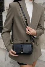 Sac bandoulière à boucle Alina pour femme - Noir