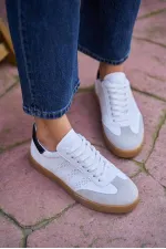 Baskets avec logo détaillé blanc-noir Baskets avec logo détaillé blanc-noir