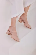 Chaussures à talons et bride arrière avec ceinture en vison