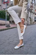 Ballerine blanche à double ceinture Ballerine blanche à double ceinture