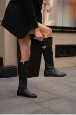 Bottes hautes en cuir noir à ceinture