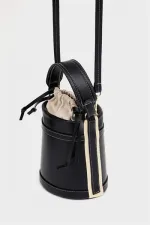 Contrast Stitched Bucket Hand and Shoulder Bag Black Contrast Stitched Bucket Hand and Shoulder Bag Black