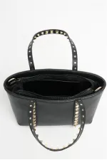 Sac à main et à bandoulière en cuir PU noir pour femme, petit format, avec boucle et détails cloutés Sac à main et à bandoulière en cuir PU noir pour femme, petit format, avec boucle et détails cloutés