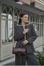 Sac à main et à bandoulière enduit marron