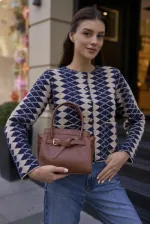 Mini sac à main et à bandoulière avec ceinture détaillée, couleur beige