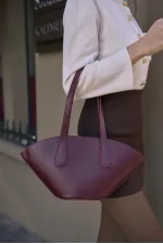 Sac cabas aspect cuir rouge bordeaux