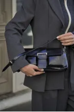 Sac à main et à bandoulière enduit noir