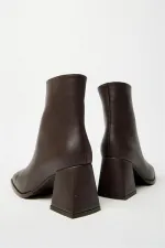 Bottes et bottines marron à bout émoussé et talon contrasté en cuir PU avec fermeture éclair élégantes