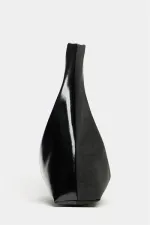 Sac cabas à bandoulière pour femme en daim noir et cuir verni contrasté - Modèle vintage souple