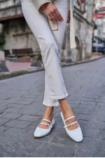 Ballerine blanche à double ceinture Ballerine blanche à double ceinture