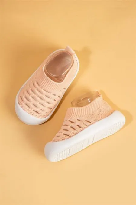 Chaussures premiers pas pour bébé roses