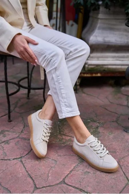 Baskets épaisses à lacets aspect cuir beige