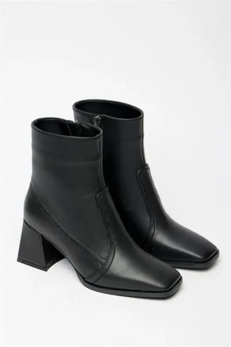 Bottes et bottines noires à talons et bout plat pour femme – Fermeture éclair, style décontracté et élégant