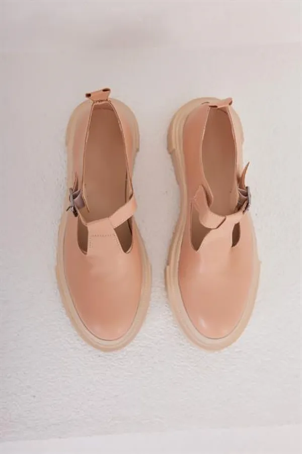 Chaussures décontractées à semelles épaisses avec ceinture en vison