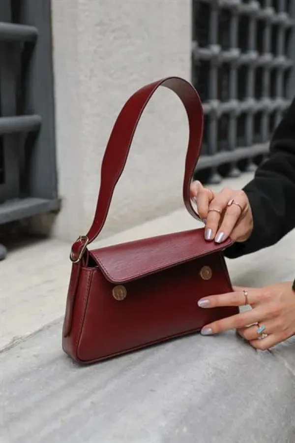Sac bandoulière Alba Simple Design pour femme avec rabat - Rouge bordeaux