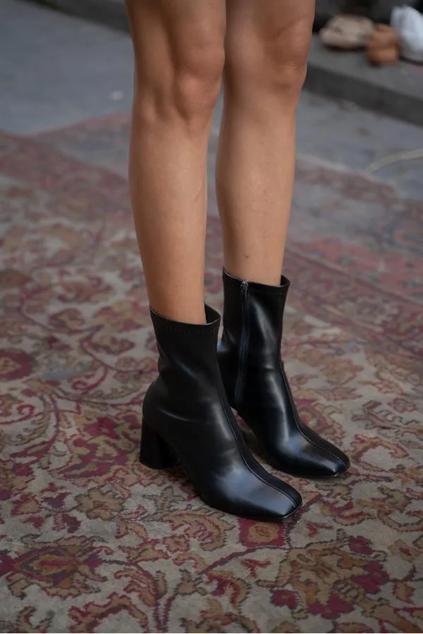 Bottines à talons hauts noires
