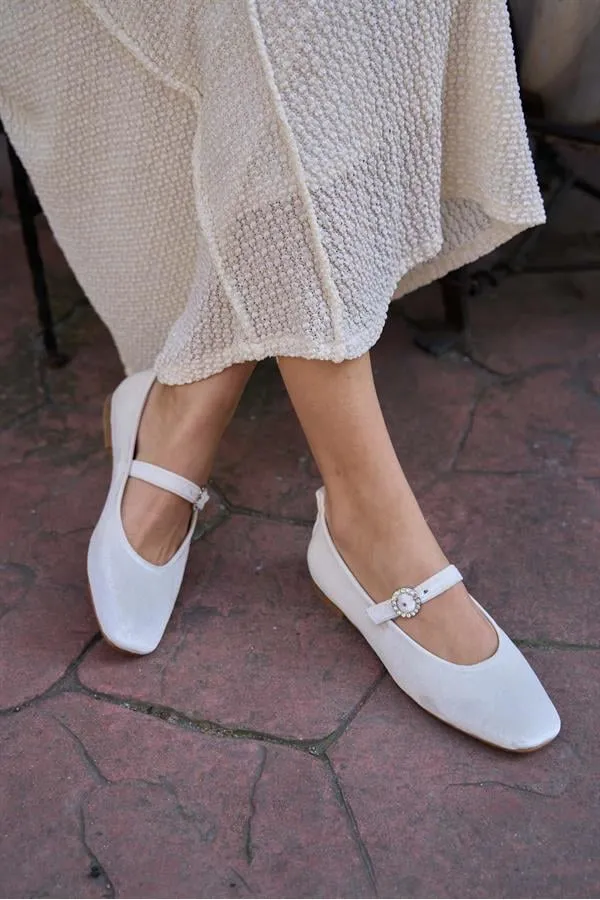 Ballerine beige velours à bout rond et bride unique