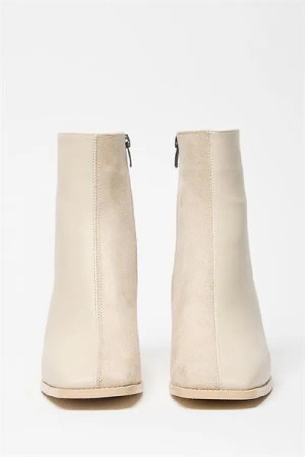 Bottes et bottines en daim beige pour femmes, bout rond, talon contrasté, cuir PU, fermeture éclair élégante Bottes et bottines en daim beige pour femmes, bout rond, talon contrasté, cuir PU, fermeture éclair élégante