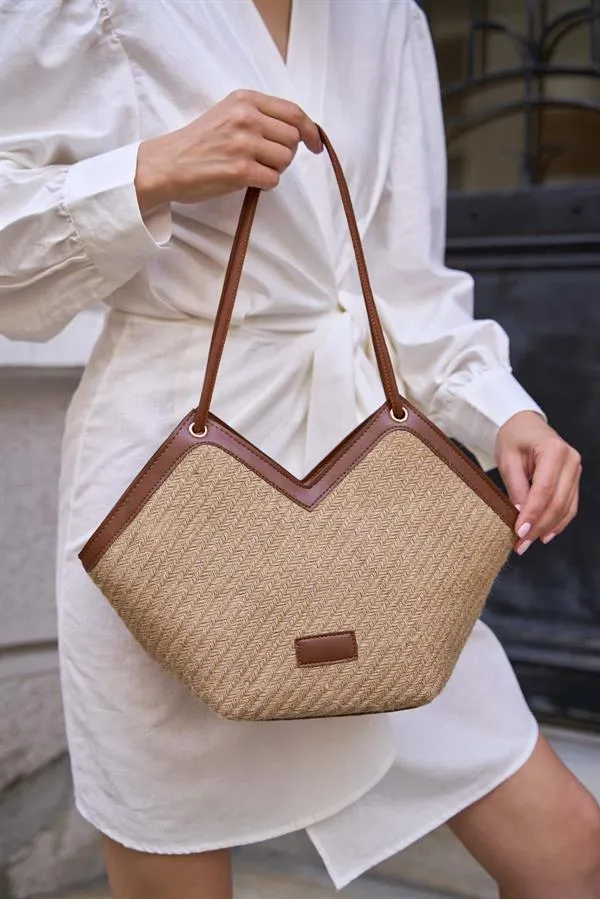 Zippered Tote Bag Tan Straw