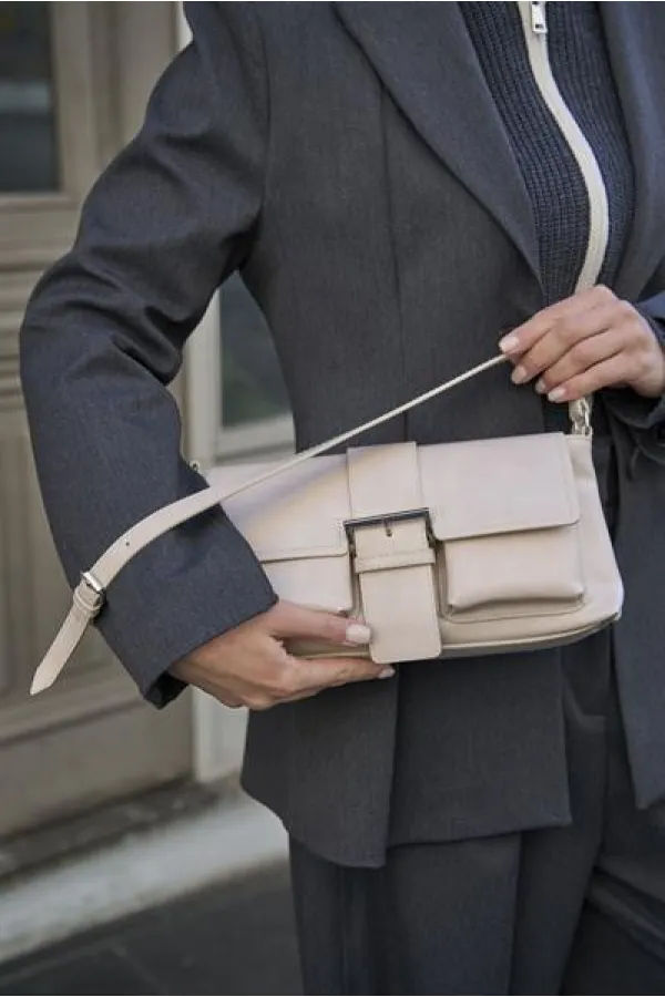 Sac à main et à bandoulière enduit beige
