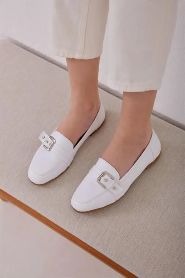 Ballerines blanches avec pierres