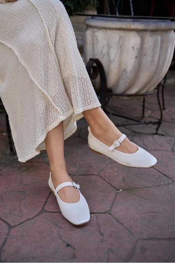 Ballerine beige velours à bout rond et bride unique
