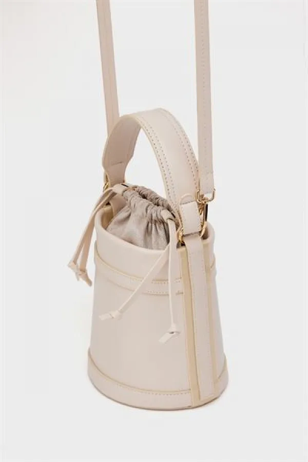 Contrast Stitched Bucket Hand and Shoulder Bag Beige Contrast Stitched Bucket Hand and Shoulder Bag Beige