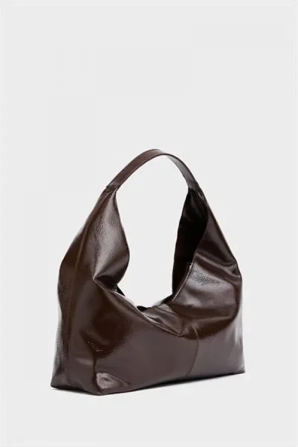 Sac à main et bandoulière en cuir verni brillant, cuir verni marron
