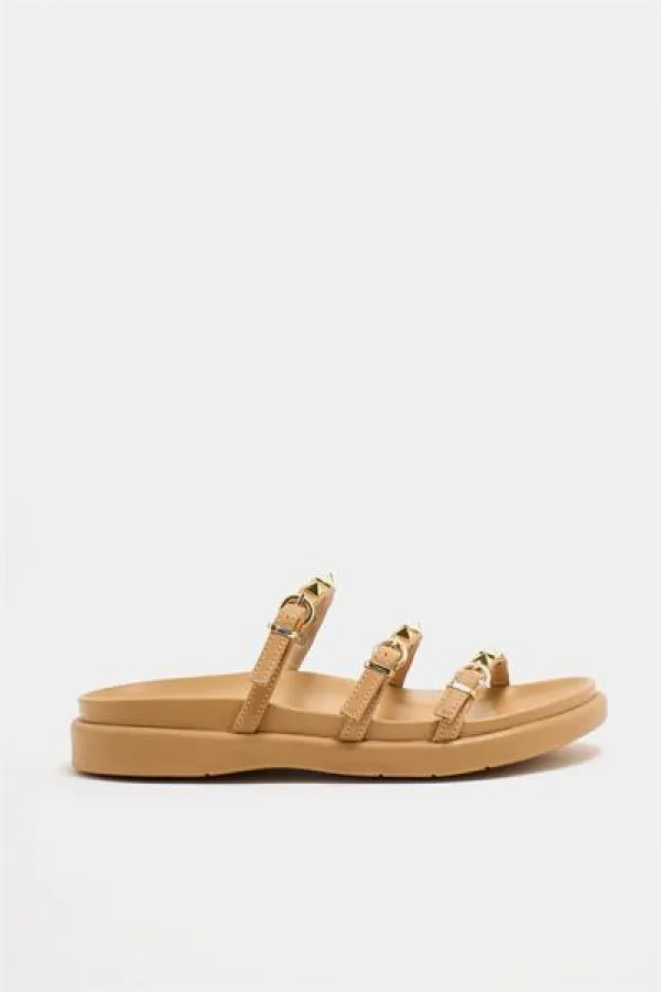 Chaussons tendance en vison avec clous dorés
