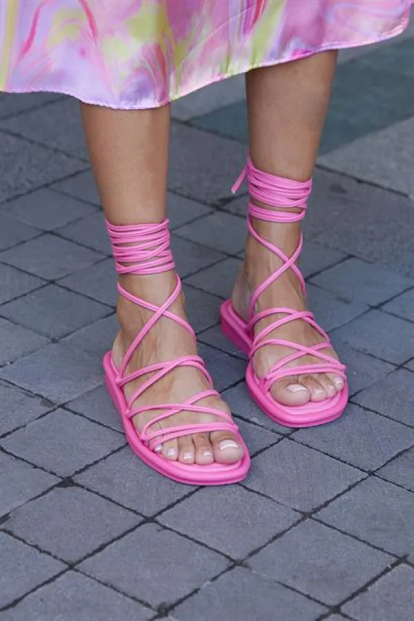 Sandales bouffantes à lacets enveloppées Fuchsia