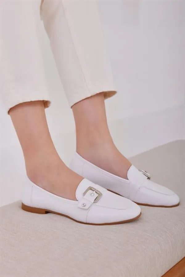 Ballerines blanches avec pierres