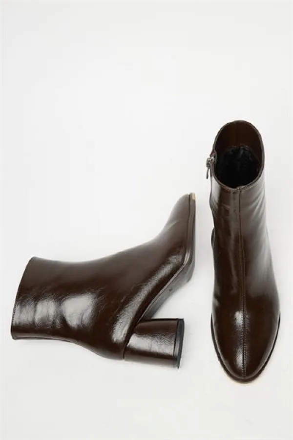 Bottes et bottines à talons hauts en cuir verni marron pour femme – Modèle élégant pour tous les jours avec fermeture éclair