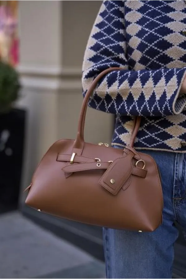 Sac rétro avec accessoires dorés, sac à main et sac à bandoulière, beige