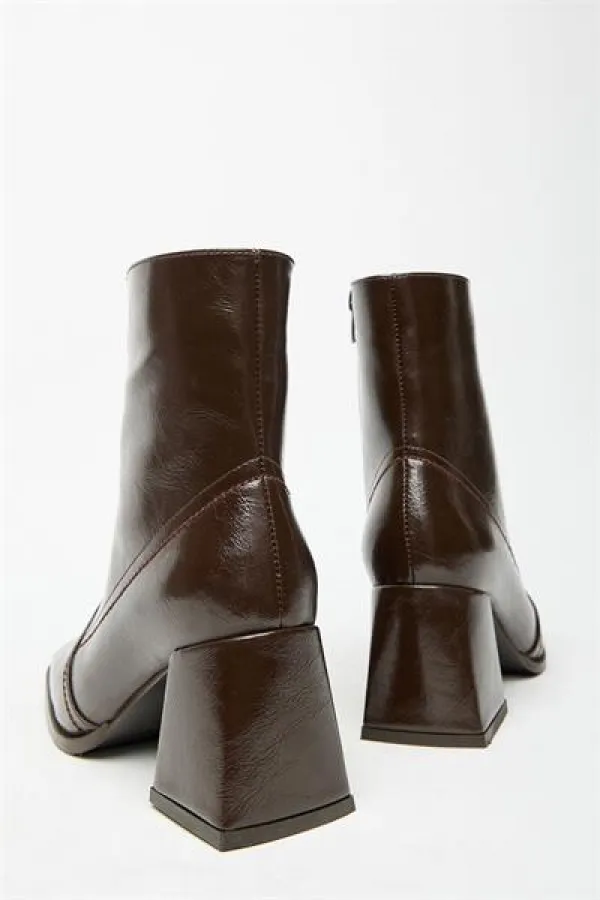 Bottes et bottines à talons plats en cuir verni marron pour femme – Fermeture éclair, style décontracté