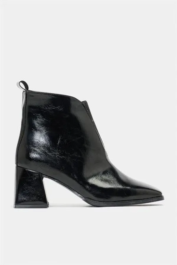 Bottes courtes à talons et bout émoussé en cuir verni – Cuir brillant Forme moderne Cuir verni noir