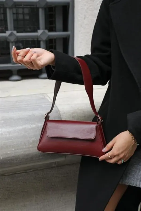 Sac bandoulière Alba Simple Design pour femme avec rabat - Rouge bordeaux