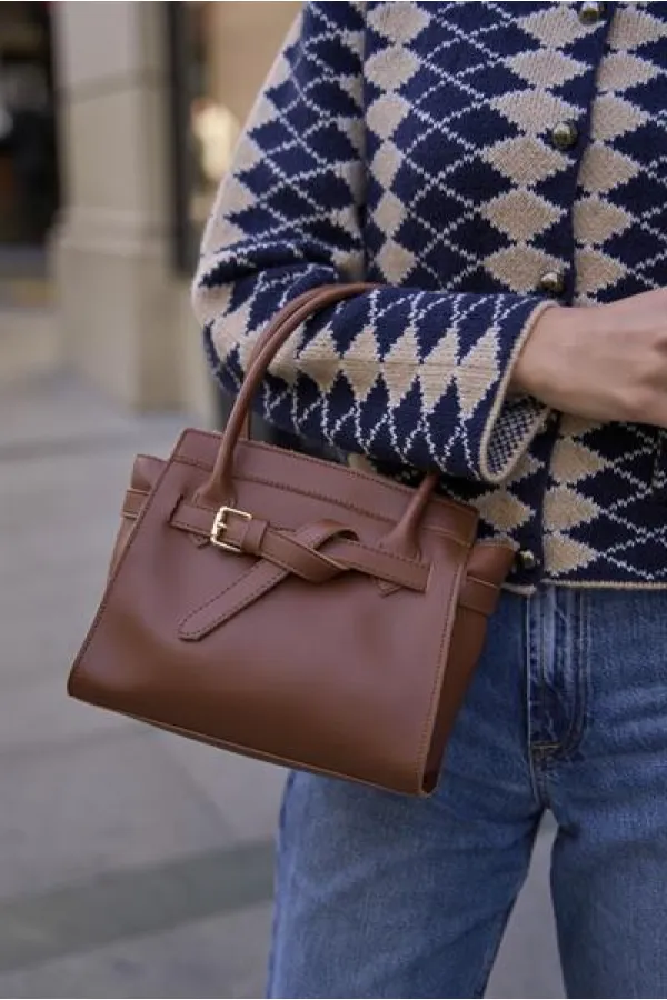 Mini sac à main et à bandoulière avec ceinture détaillée, couleur beige