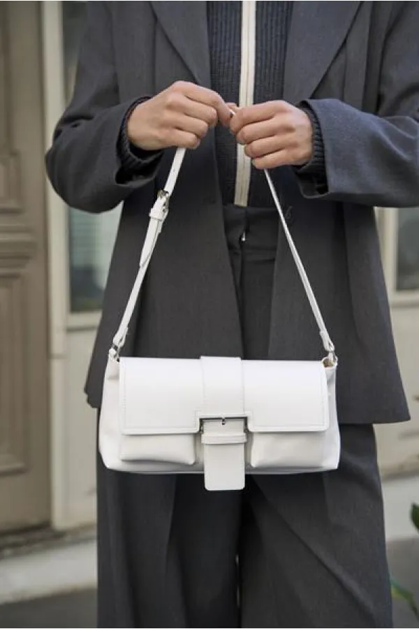 Sac à main et à bandoulière enduit blanc
