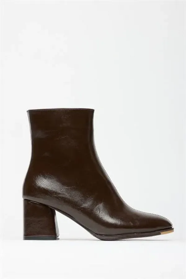 Bottes et bottines à talons hauts en cuir verni marron pour femme – Modèle élégant pour tous les jours avec fermeture éclair