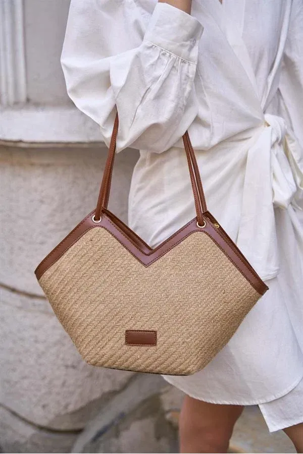 Zippered Tote Bag Tan Straw
