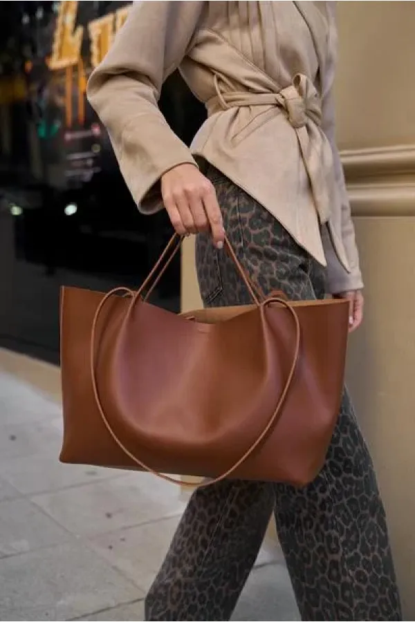 Sac fourre-tout à boucle beige