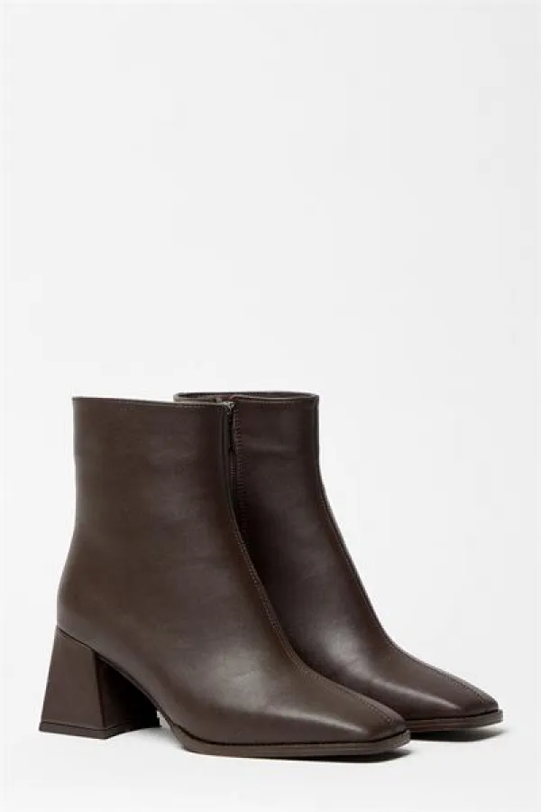 Bottes et bottines marron à bout émoussé et talon contrasté en cuir PU avec fermeture éclair élégantes