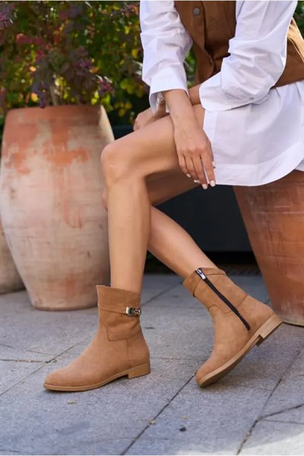 Bottes en cuir pour femme avec boucle, daim beige