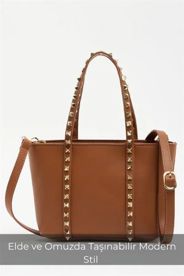 Sac à main et à bandoulière en cuir PU beige pour femme, petit format, avec boucle et détails cloutés