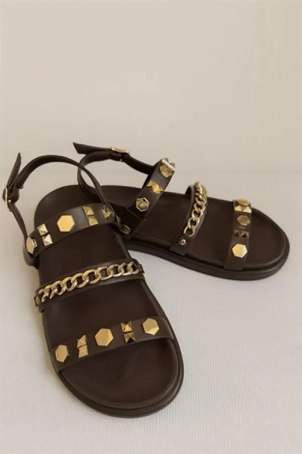 Sandales d'été bohème chic pour femme, semelle épaisse, marron, avec chaîne et détails en métal doré Sandales d'été bohème chic pour femme, semelle épaisse, marron, avec chaîne et détails en métal doré