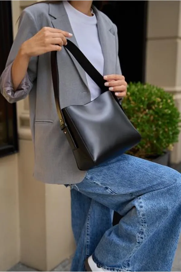 Shopper Yumuşak Deri Ayarlanabilir Askılı Omuz Çantası Siyah
