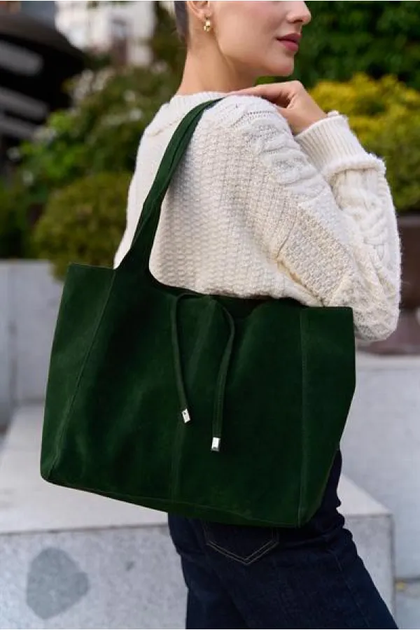 Sac à main et à bandoulière en daim souple avec détails en dentelle et daim vert