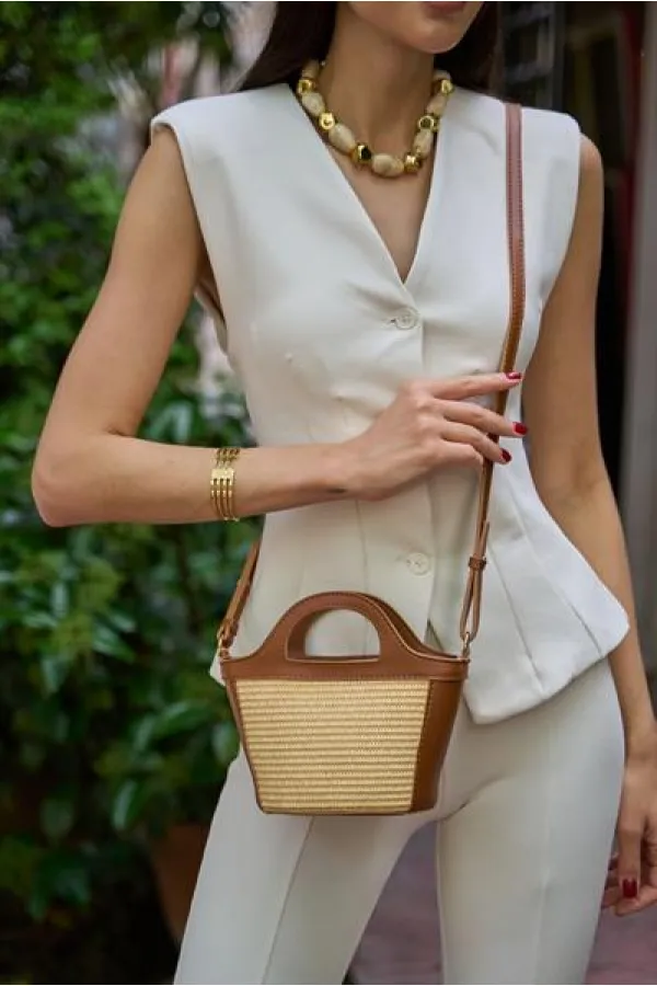 Mini sac bandoulière détaillé en paille beige paille