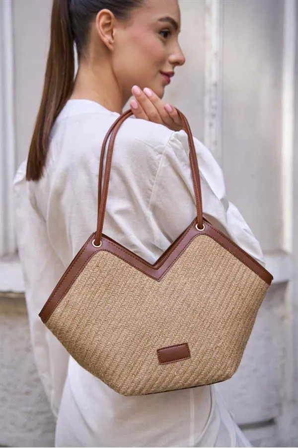 Zippered Tote Bag Tan Straw