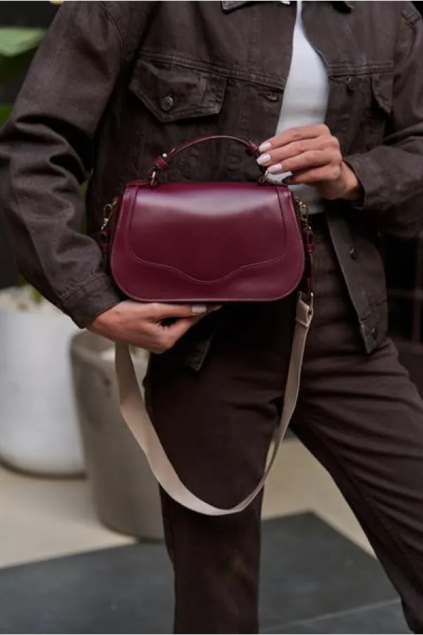 Sac à main et à bandoulière à clapet Bordeaux